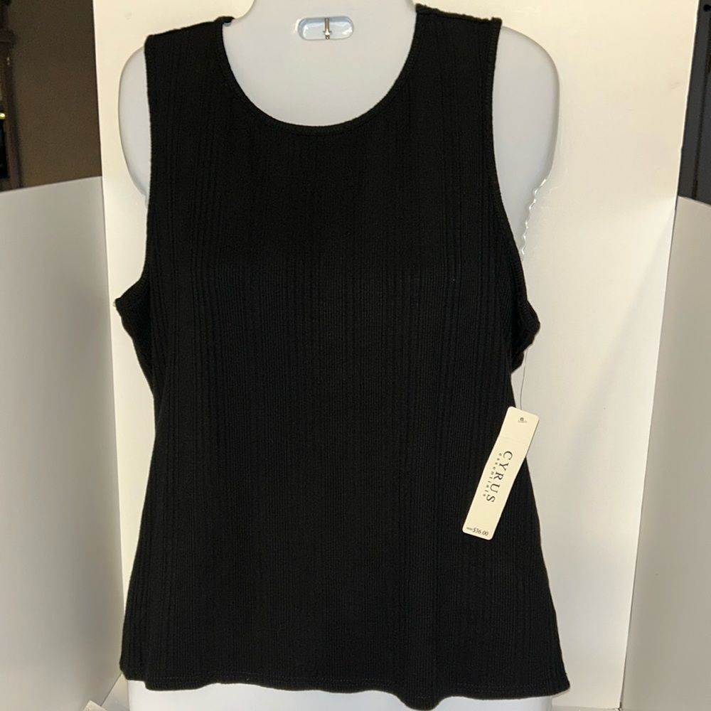 Cyrus Women’s Black Sleeveless Tank Top Shirt Scoop Neck Size large NWT
